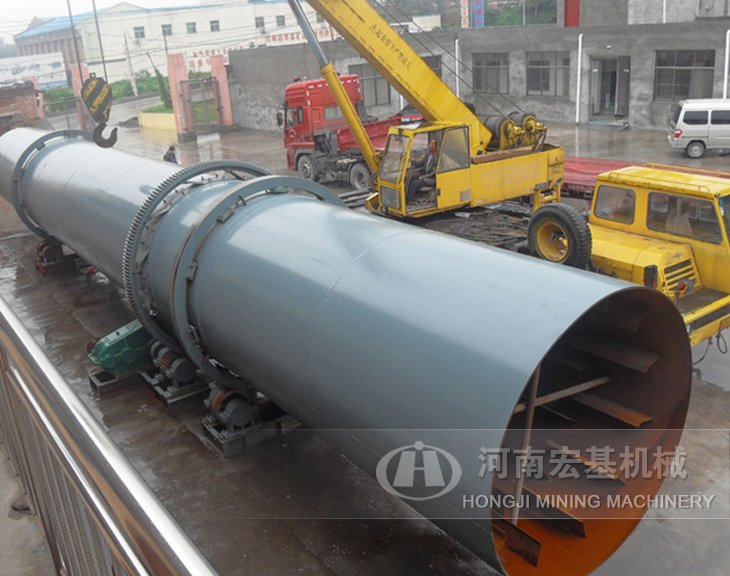 圖為河南宏基為北京客戶生產的污泥烘干機